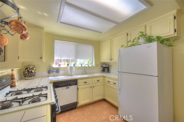 Detail Gallery Image 13 of 49 For 12437 Goldstone, Victorville,  CA 92392 - 3 Beds | 2 Baths