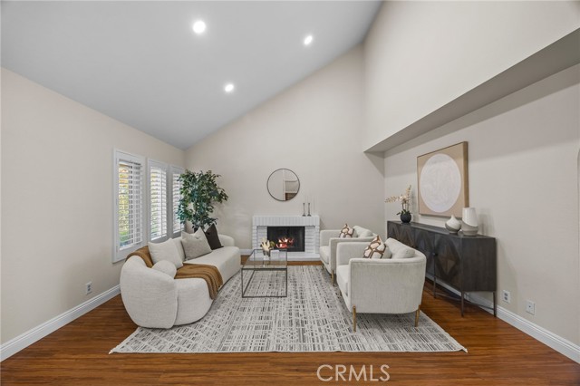 Detail Gallery Image 4 of 41 For 13 Carson, Irvine,  CA 92620 - 4 Beds | 3 Baths