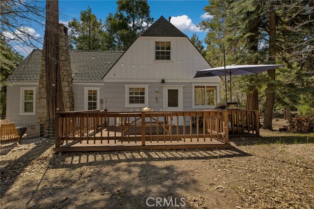 Detail Gallery Image 2 of 34 For 300 Terrace Rd, Lake Arrowhead,  CA 92352 - 2 Beds | 1/1 Baths