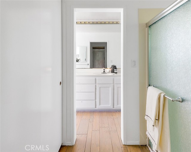 564 Seaward Road, Corona del Mar CA: https://media.crmls.org/medias/742b50ce-431a-4bc6-ad5a-2b343c5ef126.jpg
