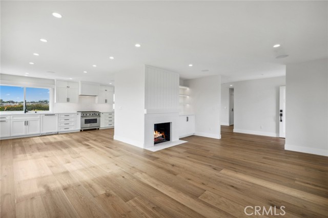 Detail Gallery Image 5 of 29 For 1027 Tiller Way, Corona Del Mar,  CA 92625 - 3 Beds | 2 Baths