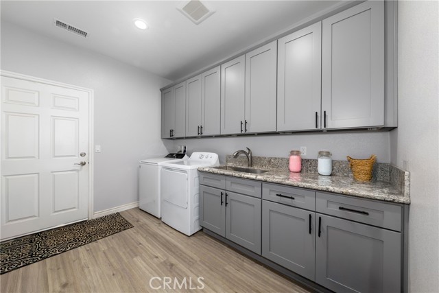 14625 Olema Road, Apple Valley CA: https://media.crmls.org/medias/742c11fe-20dc-4b4f-afa4-afc03e755a15.jpg