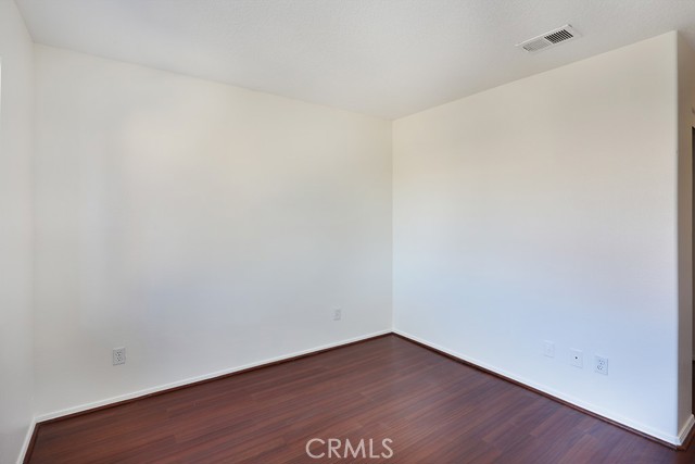 Image 37 of 50 For 961 Lone Pine