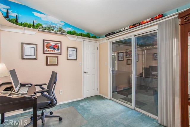 1250 N Kirby Street, Hemet CA: https://media.crmls.org/medias/742d67b1-1c82-47fc-83b5-c2c66697e8f1.jpg