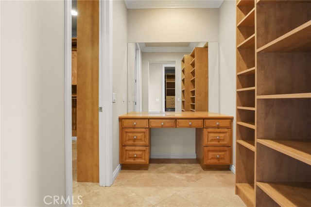 Image 39 of 75 For 12468 Longacre