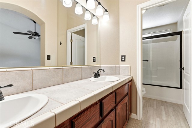 Detail Gallery Image 42 of 54 For 2431 S Cedar, Visalia,  CA 93292 - 3 Beds | 2 Baths