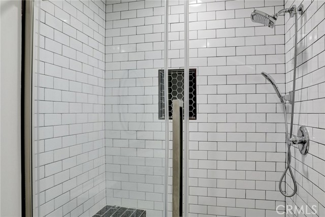 Detail Gallery Image 18 of 66 For 1185 Hauser Bld #1185,  Los Angeles,  CA 90019 - 4 Beds | 3 Baths