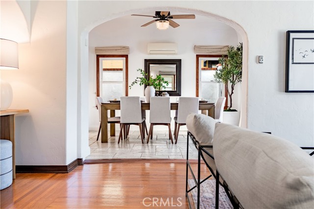 Detail Gallery Image 8 of 33 For 34 Ximeno Avenue, Long Beach,  CA 90803 - 4 Beds | 1/1 Baths