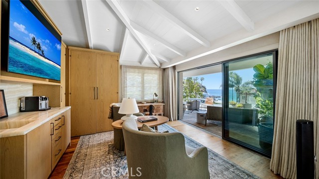 Detail Gallery Image 24 of 45 For 27 Emerald Bay, Laguna Beach,  CA 92651 - 4 Beds | 5/1 Baths