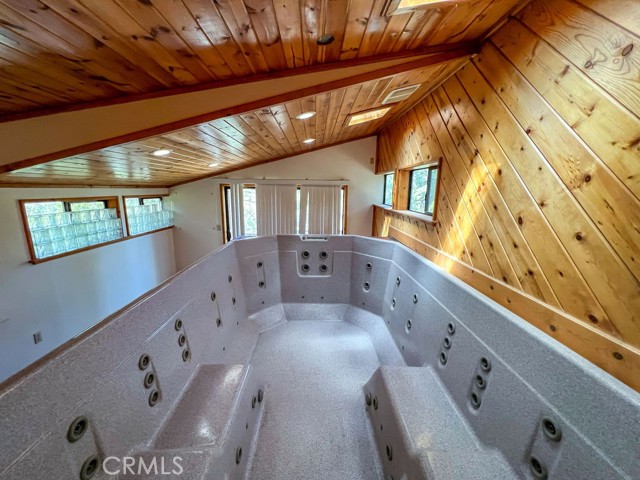 2208 Bernina, Pine Mountain Club CA: https://media.crmls.org/medias/742f467c-ce38-46bb-ade8-a2b3d4b8fbac.jpg