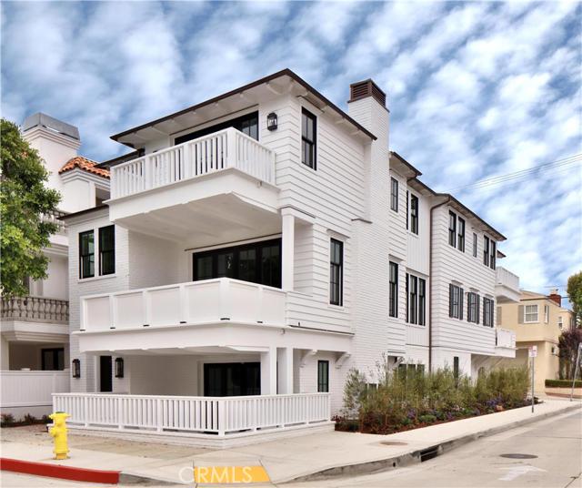 441 3rd Street, Manhattan Beach, California 90266, 5 Bedrooms Bedrooms, ,4 BathroomsBathrooms,Residential,Sold,3rd,SB16108253