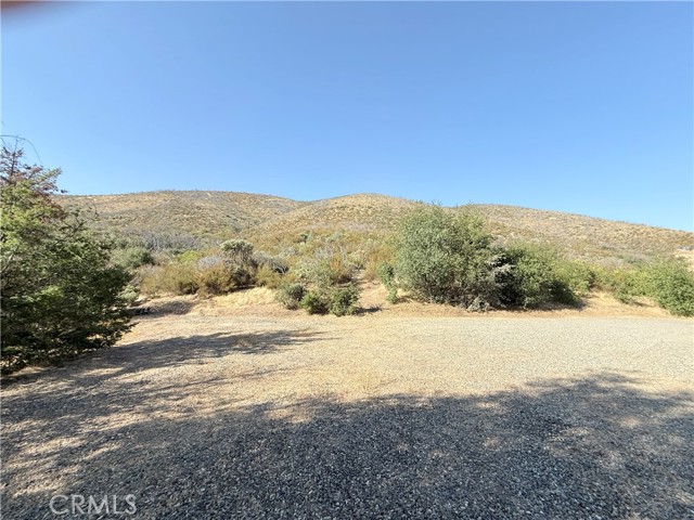 4943 Yaqui Gulch Road, Mariposa CA: https://media.crmls.org/medias/742f8716-126c-48c9-85f7-7f7dd87f26a1.jpg
