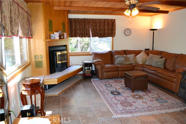 Detail Gallery Image 10 of 34 For 15433 Acacia Way, –,  CA 93225 - 2 Beds | 2 Baths