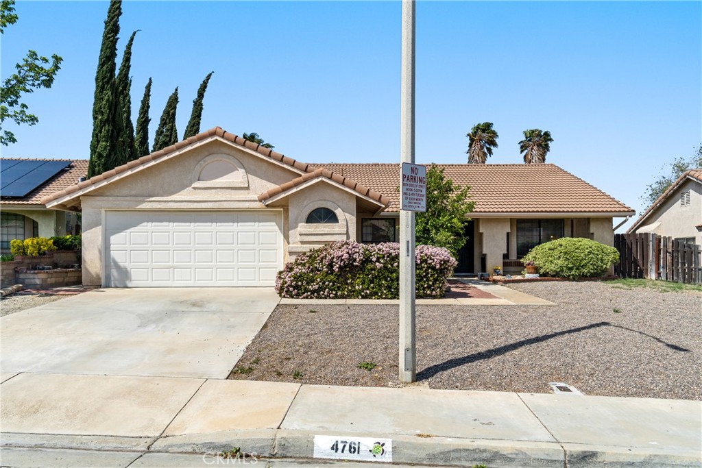 4761 Avenida Vista Verde
