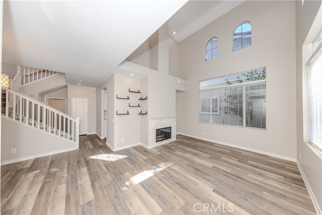 Front Image Thumbnail for CRPW26169270