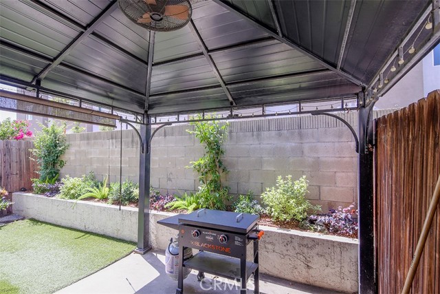 821 S Cerritos Avenue, Azusa CA: https://media.crmls.org/medias/7431a508-e491-4a53-836c-18ffbc013f39.jpg