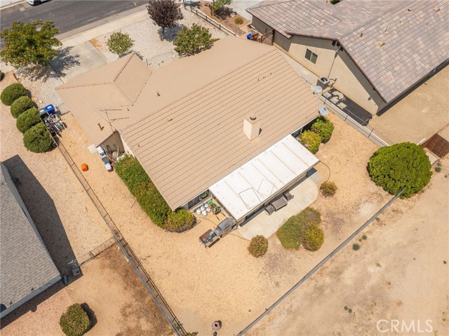 13745 Bel Air Drive, Victorville CA: https://media.crmls.org/medias/74322562-ef35-4266-accb-88e49edac61c.jpg