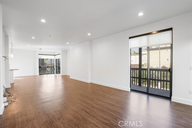 4201 Pennsylvania Avenue, La Crescenta CA: https://media.crmls.org/medias/74330d36-64e3-49e1-a792-d98bc99b705d.jpg