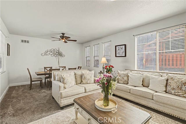 Detail Gallery Image 6 of 54 For 2001 Sola Ct, Atwater,  CA 95301 - 5 Beds | 3/1 Baths