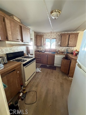 33429 Harvest E Way, Wildomar CA: https://media.crmls.org/medias/74333232-de97-44b0-8835-ec48fce30107.jpg