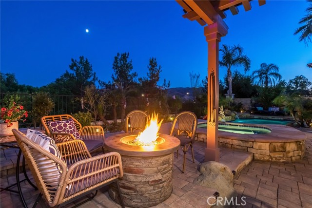 25808 Tennyson Lane, Stevenson Ranch CA: https://media.crmls.org/medias/7433450c-0d66-4f42-8d3d-15a82c4ce5c6.jpg