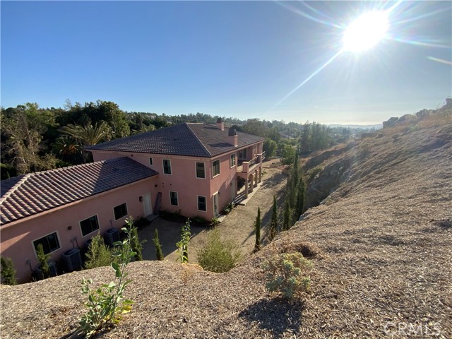 17190 Small Canyon Lane, Riverside CA: https://media.crmls.org/medias/7433bfde-6353-4901-89e5-dbe73c7e22d0.jpg