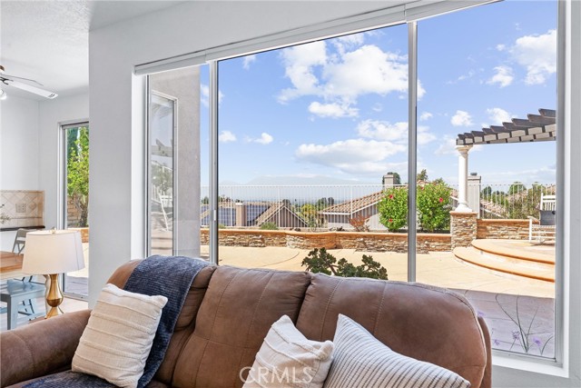 1443 Canyon Crest Drive, Corona CA: https://media.crmls.org/medias/74342fa8-9648-4dbb-a7af-3d8489fa8551.jpg