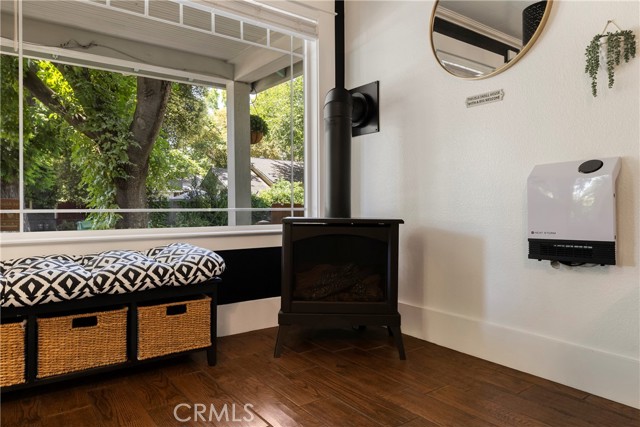 479 E 9th Street, Chico CA: https://media.crmls.org/medias/7434afda-6e94-406c-b502-7882a744248b.jpg