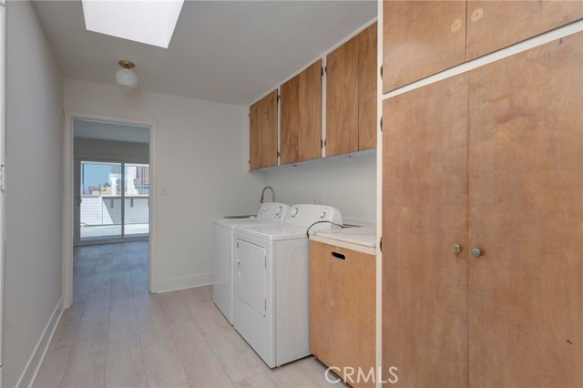 Detail Gallery Image 28 of 40 For 931 Manhattan Ave, Hermosa Beach,  CA 90254 - – Beds | – Baths