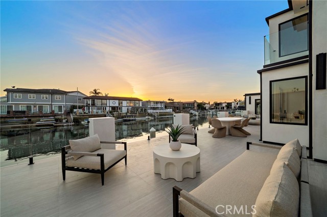 Detail Gallery Image 29 of 57 For 16471 Barnstable, Huntington Beach,  CA 92649 - 5 Beds | 5/1 Baths