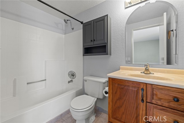Detail Gallery Image 28 of 44 For 18852 Vista Del Canon #G,  Newhall,  CA 91321 - 2 Beds | 2 Baths