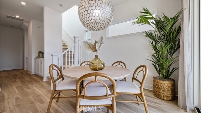 Detail Gallery Image 6 of 18 For 110 Seep, Irvine,  CA 92618 - 4 Beds | 3/2 Baths