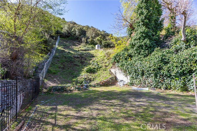 Image 10 of 49 For 13995 Hazel Drive