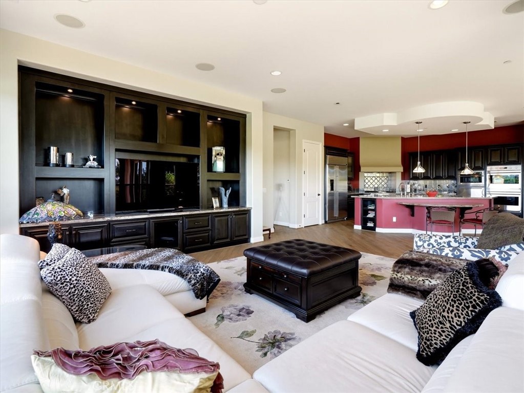 MLS #OC26218366 image #8