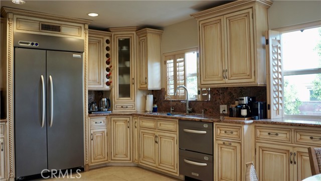 Detail Gallery Image 20 of 32 For 925 Sherlock Dr, Burbank,  CA 91501 - 3 Beds | 3 Baths