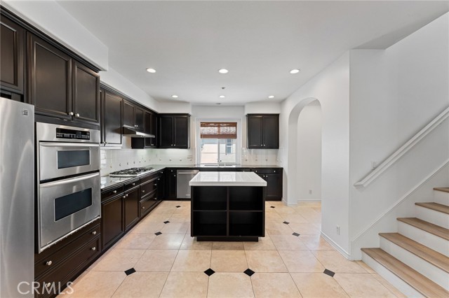 Detail Gallery Image 9 of 37 For 21386 Armilla, Huntington Beach,  CA 92648 - 2 Beds | 2/1 Baths