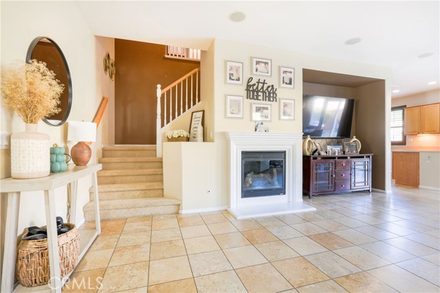 Detail Gallery Image 4 of 26 For 3577 Whieldon Dr, Perris,  CA 92571 - 4 Beds | 2/1 Baths