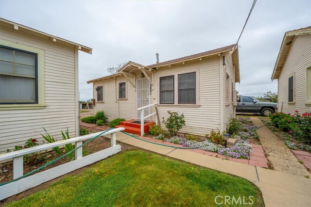 4589 12th Street, Guadalupe CA: https://media.crmls.org/medias/743c6874-fc3b-42a0-b5df-a084d025b846.jpg