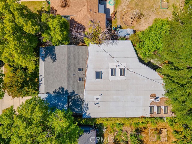 5762 Andasol Avenue, Encino CA: https://media.crmls.org/medias/743cca52-7af3-4b34-9669-dd33a1d20af0.jpg