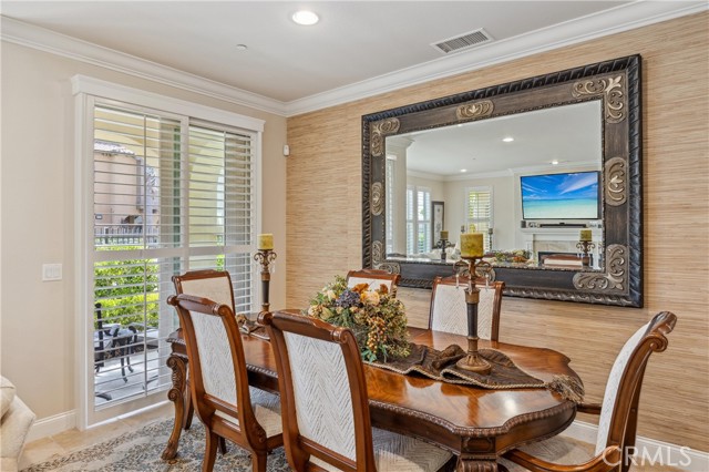 8356 Noelle Drive, Huntington Beach CA: https://media.crmls.org/medias/743d1cbb-df4e-422a-b55d-50fa0d540633.jpg