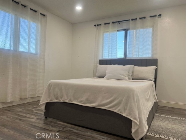 679 E Mulberry Avenue, Porterville CA: https://media.crmls.org/medias/743e3738-e8e0-448c-99ab-7a67634f80a2.jpg