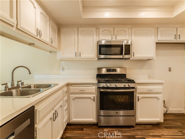 Detail Gallery Image 14 of 42 For 426 Parkview, Santa Maria,  CA 93455 - 3 Beds | 2/1 Baths