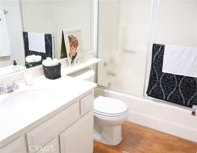 Detail Gallery Image 30 of 33 For 1121 San Marino Ct #101,  Corona,  CA 92881 - 2 Beds | 2/1 Baths