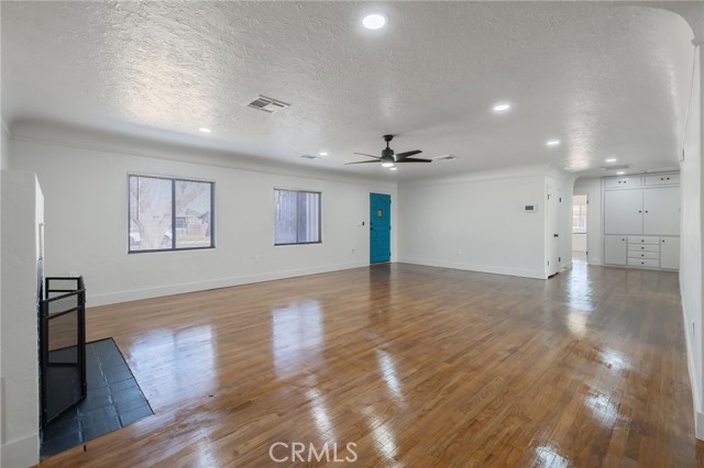 Detail Gallery Image 9 of 52 For 21199 S Feland Ave, Riverdale,  CA 93656 - 3 Beds | 2 Baths