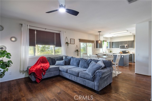 Detail Gallery Image 12 of 41 For 33219 Fox Rd, Temecula,  CA 92592 - 3 Beds | 2/1 Baths