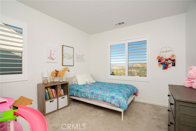 25140 Golden Maple Drive, Canyon Country CA: https://media.crmls.org/medias/7443fa61-0e15-4e6f-94db-602fa3c1c08a.jpg