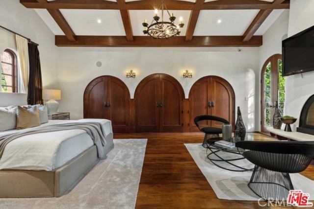 Detail Gallery Image 16 of 29 For 746 Norway Ln, Los Angeles,  CA 90049 - 5 Beds | 6 Baths