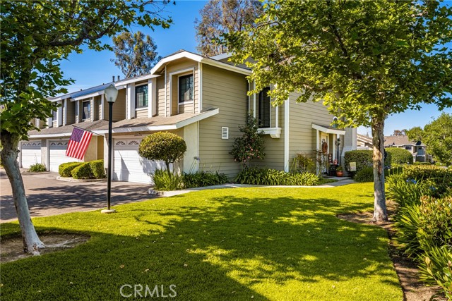 26065 Las Flores, Mission Viejo CA: https://media.crmls.org/medias/7445e22f-1e34-47fa-b990-b5ba5a5babce.jpg