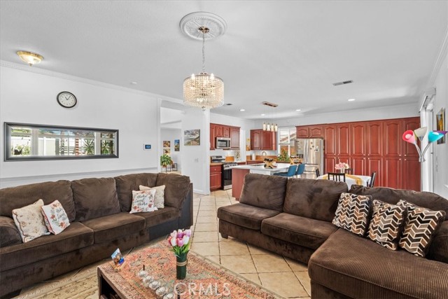 Detail Gallery Image 10 of 48 For 12059 Franklin, Moreno Valley,  CA 92557 - 5 Beds | 3 Baths