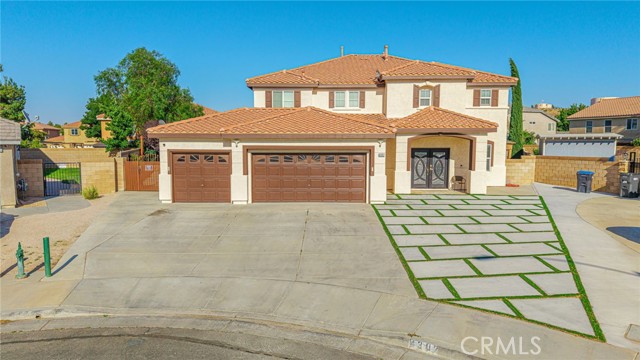 4302 Olivera Place, Lancaster CA: https://media.crmls.org/medias/74464fd6-0401-4633-93bd-409a92fa28c1.jpg